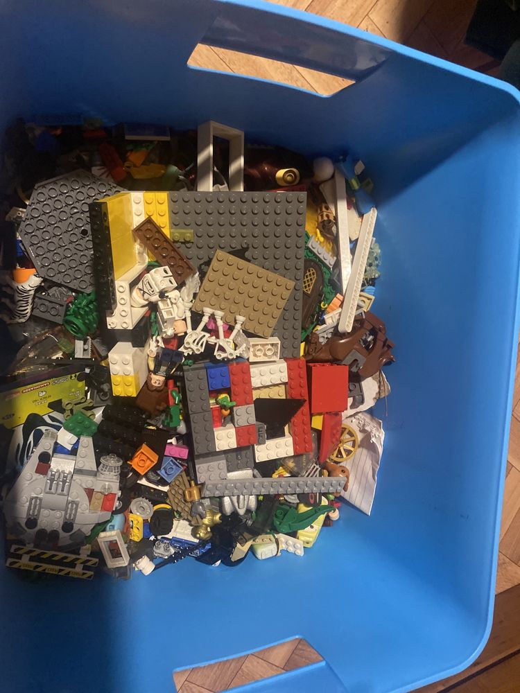 Caixa de legos (itens que já não se vendem nas lojas)