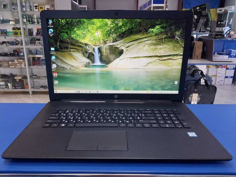 Ноутбук HP17-by1033dx (i5-чотириядерний)потужний,гарний стан,гарантія!