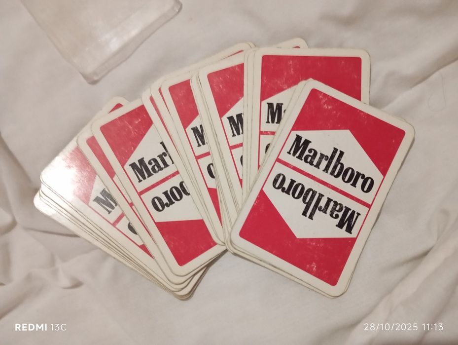 Cartas para jogar com publicidade Marlboro