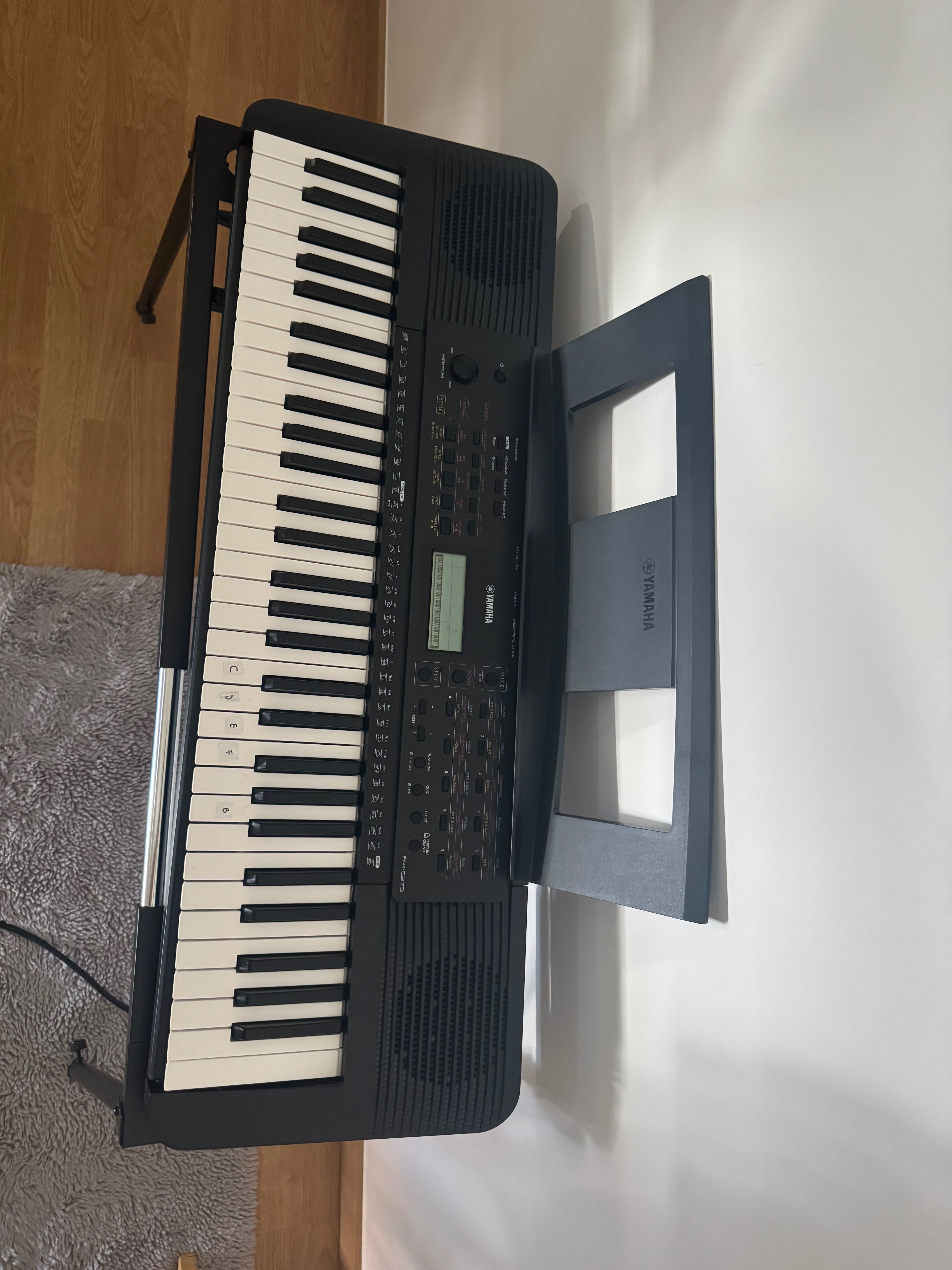 Teclado piano Yamaha
