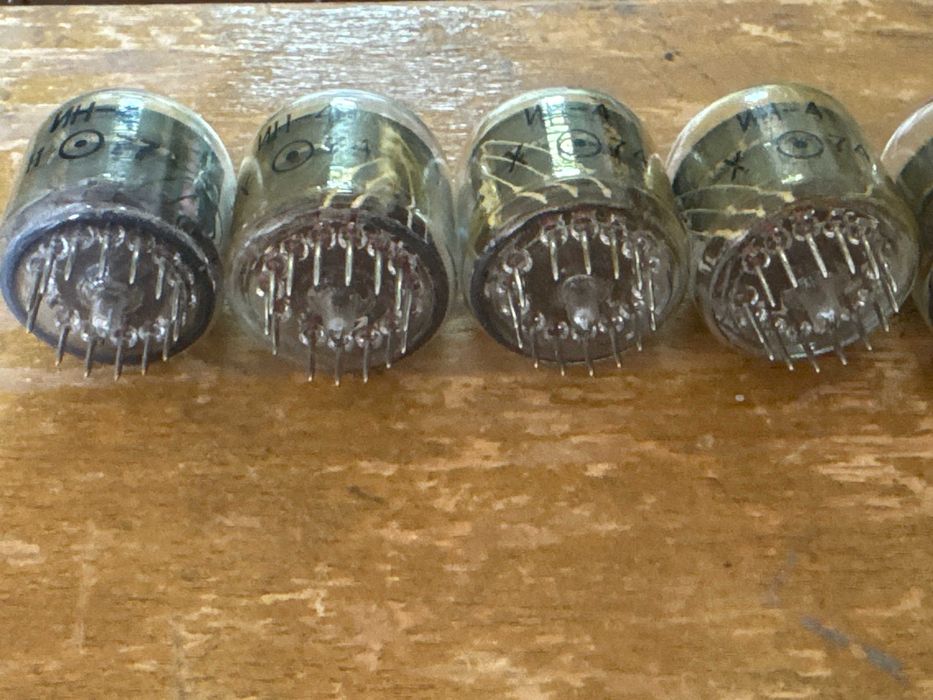 Індикаторна лампа ИН-4 ІН-4 радиолампа