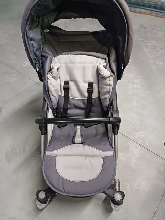 Carrinho de bébe e ovo Zippy