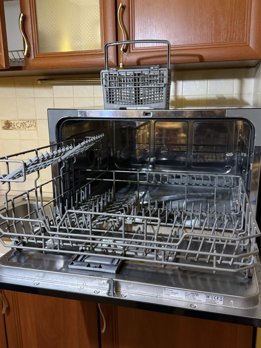 Посудомийка Electrolux в ідеальносу стані