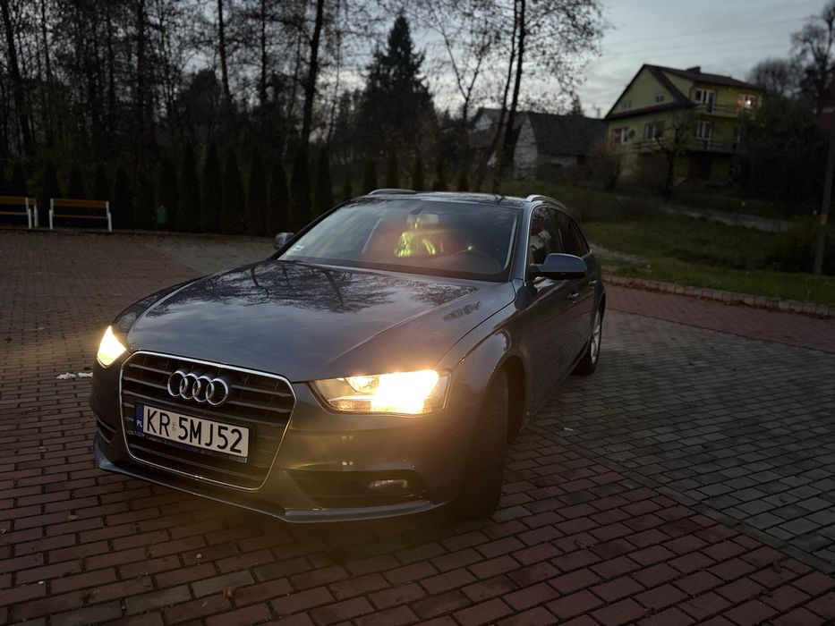 AUDI A4 B8 2.0 TDI kombi