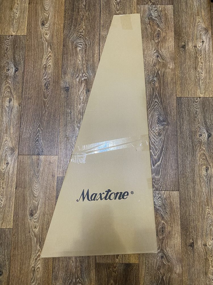 Гітара maxtone 4011g/bk +підставка