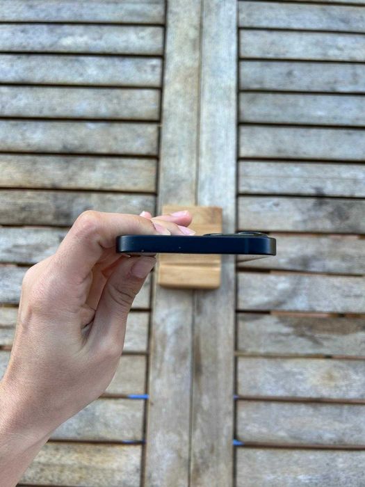 iPhone 13 - 128GB Preto