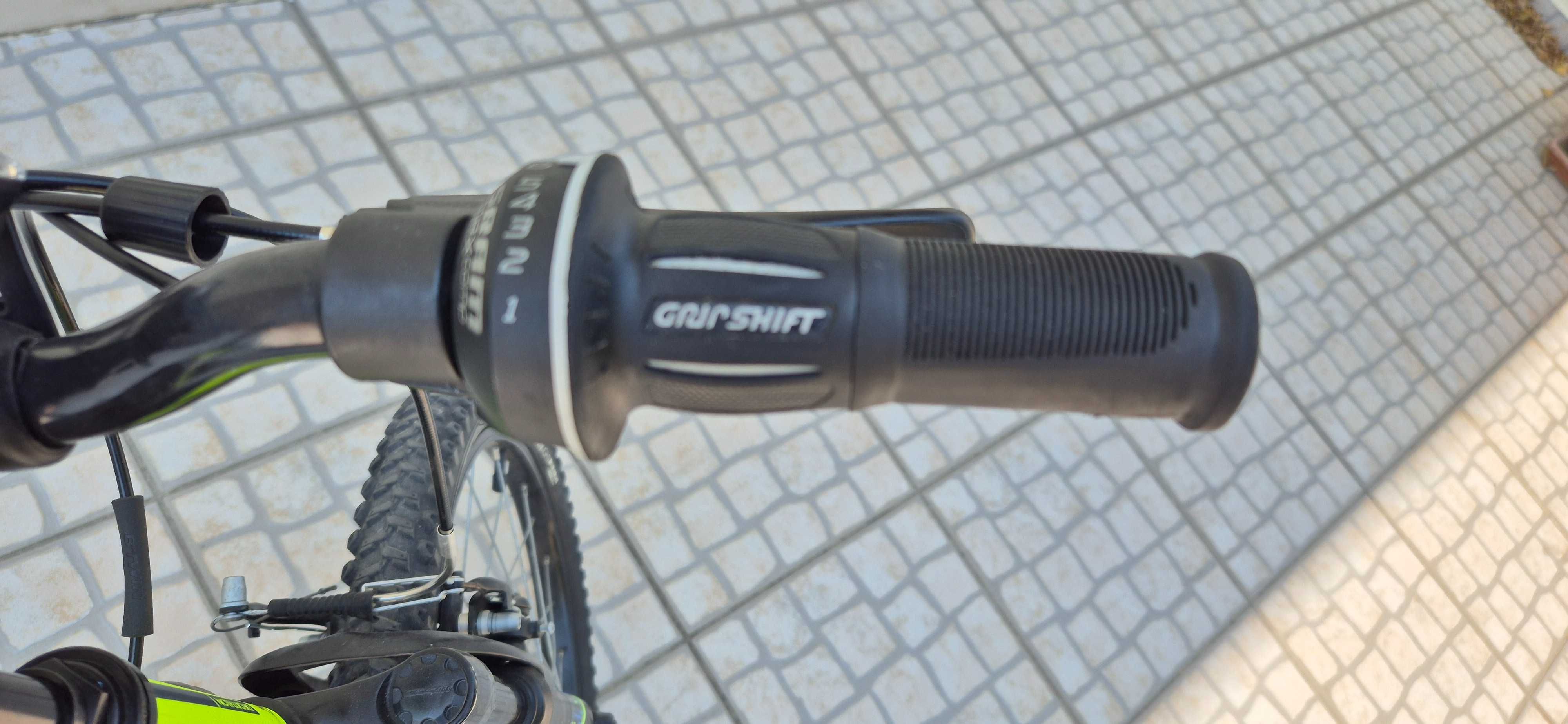 Bicicleta Rockrider ST500, roda 20''