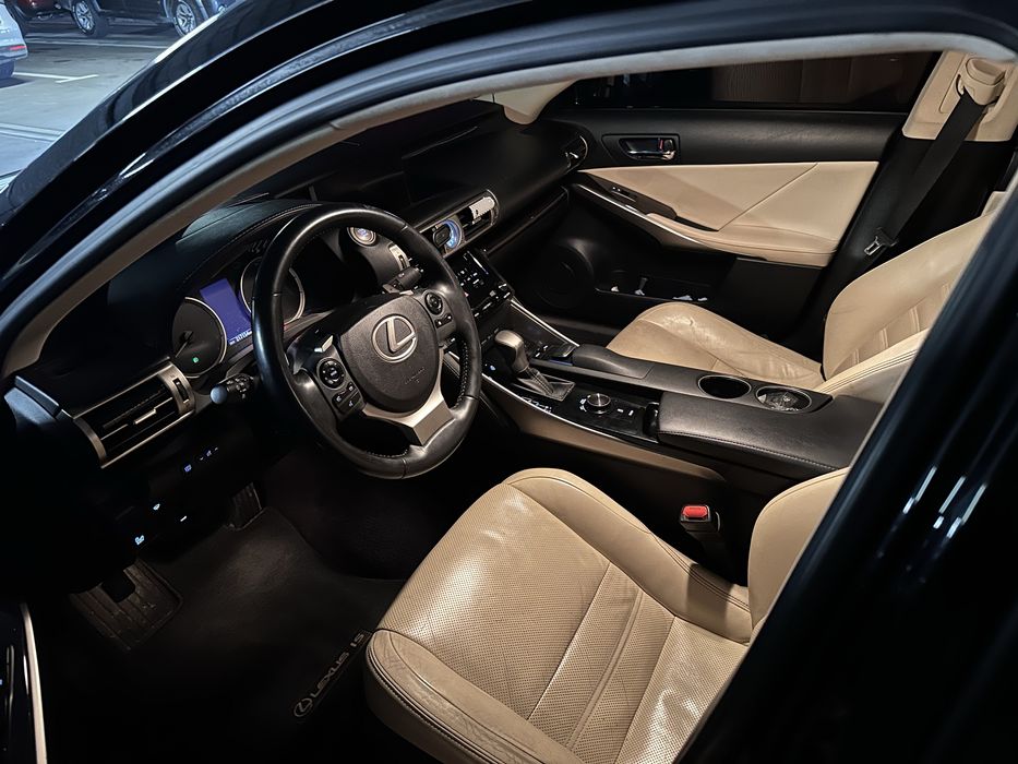 Lexus is 250 awd лексус ис