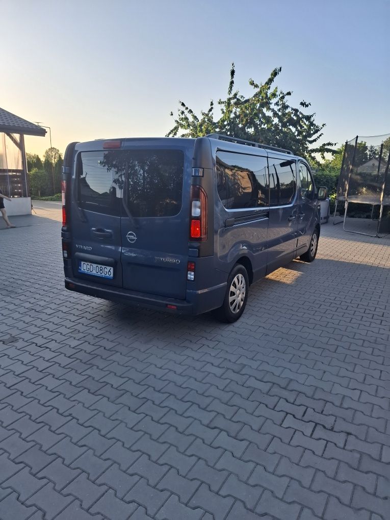 Opel vivaro 1.6 biturbo wersja long