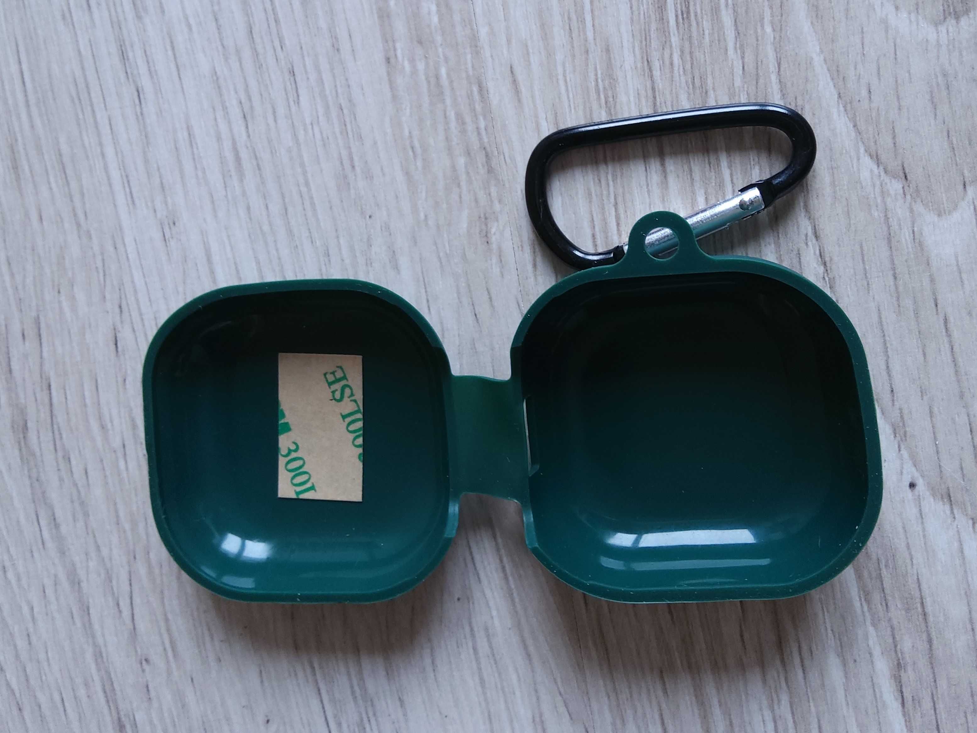 Ciemnozielone etui case na słuchawki Buds Live nowe silikonowe
