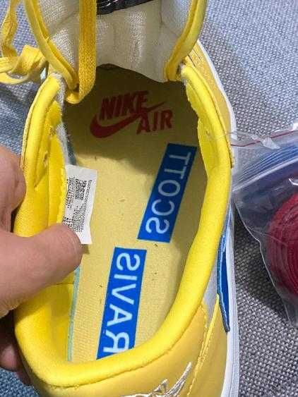 Travis Scott x air Jordan 1 low og wnms canary EU 42