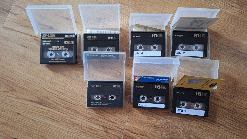 Kasety cyfrowe DDS DG3, DG4, DAT 7 sztuk