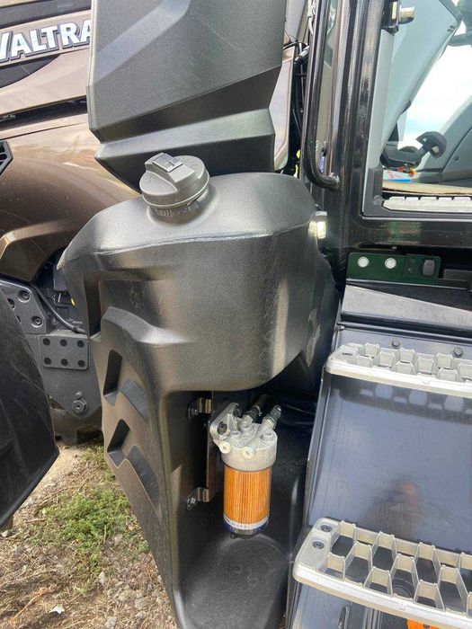 Трактор Valtra T235