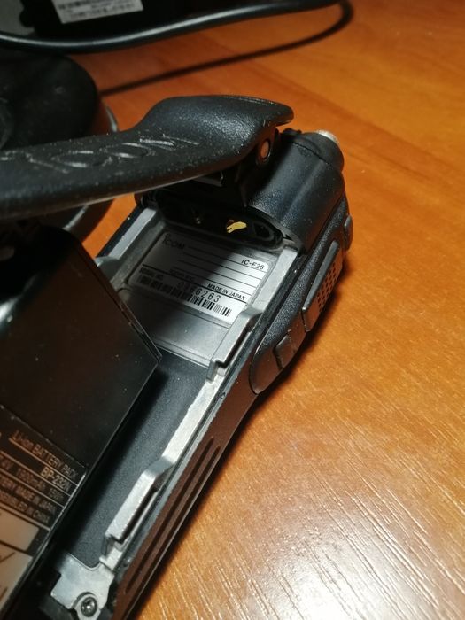 Радиостанции Icom F-26