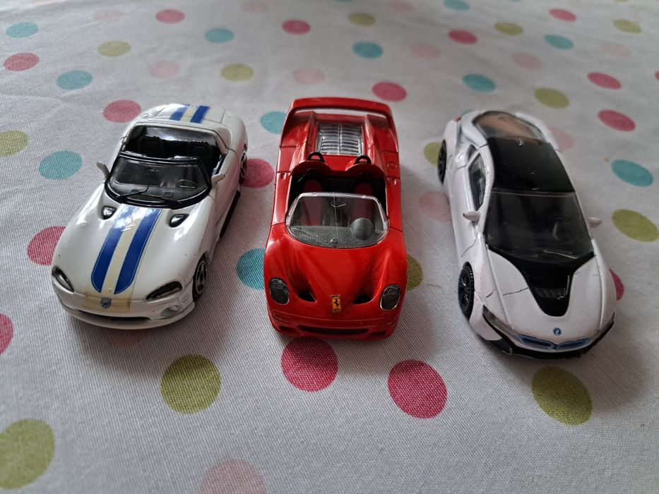 Samochodziki: Viper RT10, Ferrari F50, BMW 8 / Burago, RASTAR