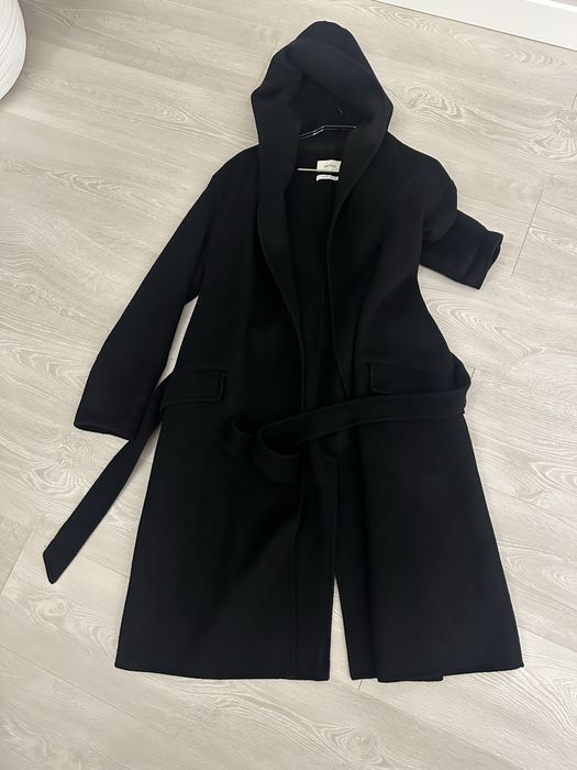 Vicolo пальто чорного кольору S