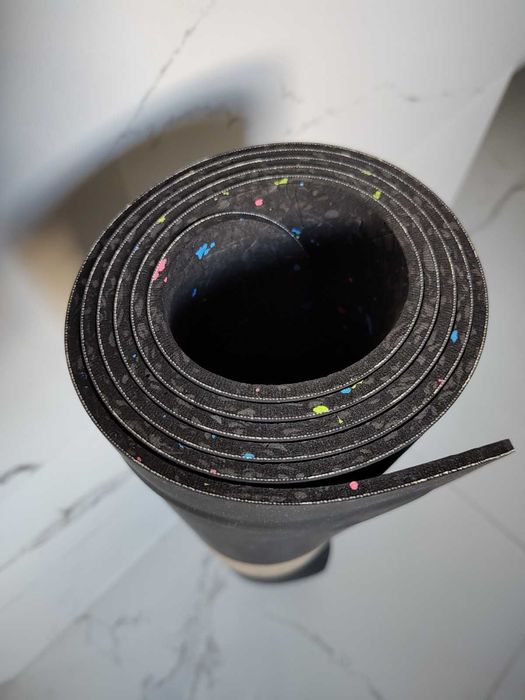 NIKE Mastery Mata Yoga joga