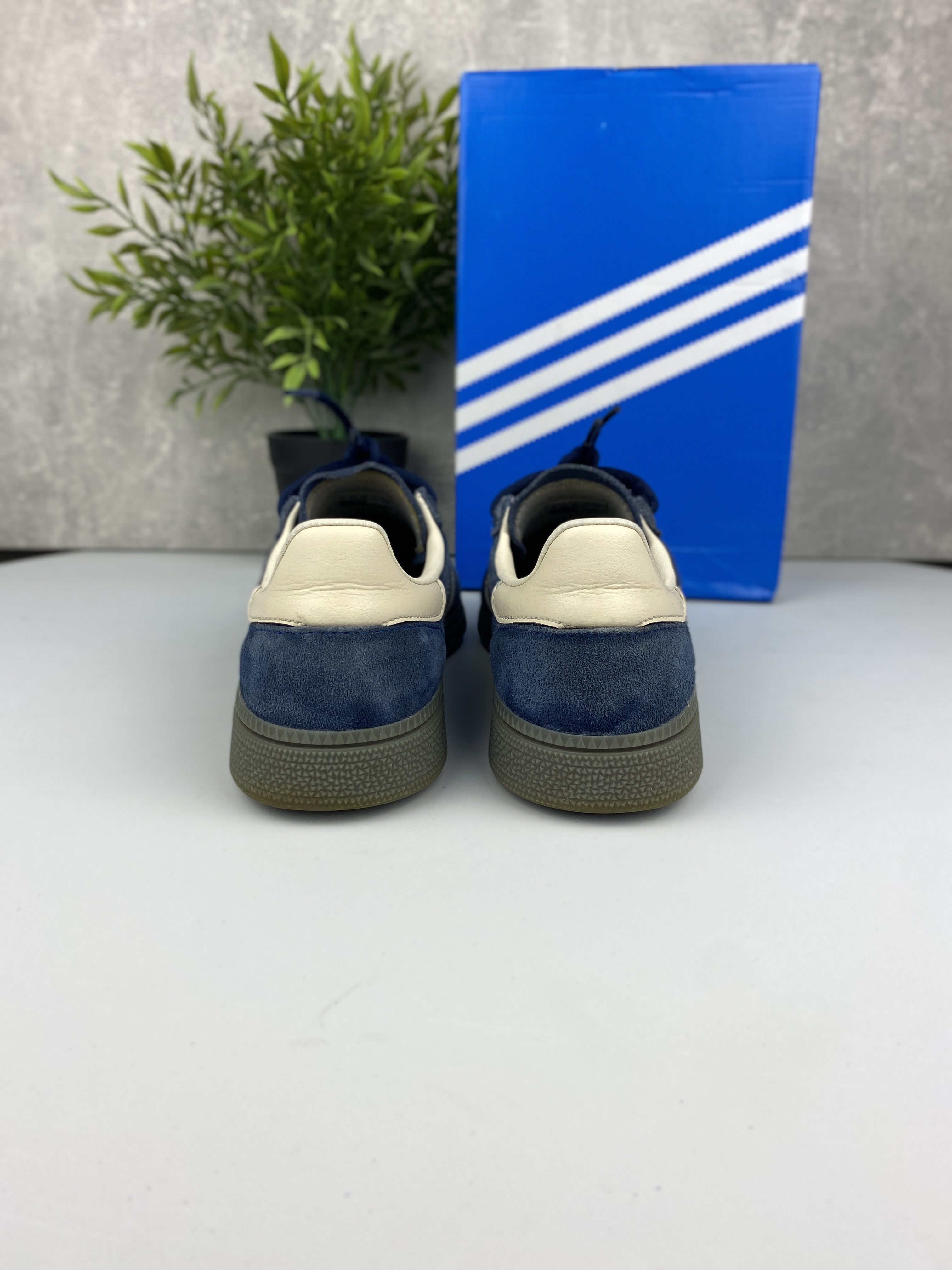 Adidas Handball Spezial r. 40 – sneakersy retro z zamszu
