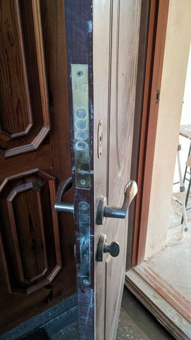 Двері вхідні, повний комплект