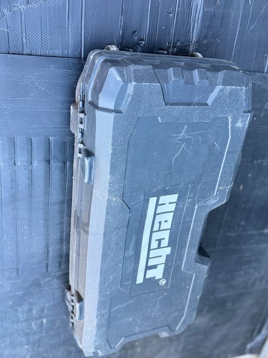 Oferta specjalna Wynajem młota wyburzeniowego HECHT 1093 – 50 J 1700 W