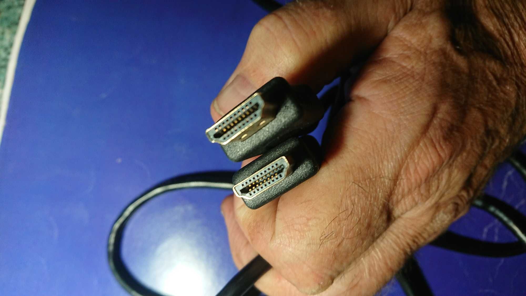 Пропоную кабель-перехідник mini DP to DVI, та кабель HDMI to HDMI