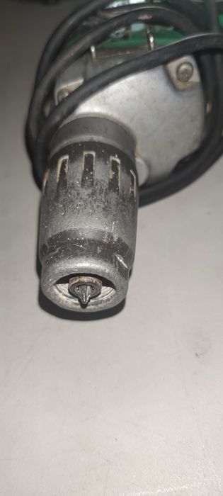 Aparafusadora HITACHI- Antiga mas a foncionar