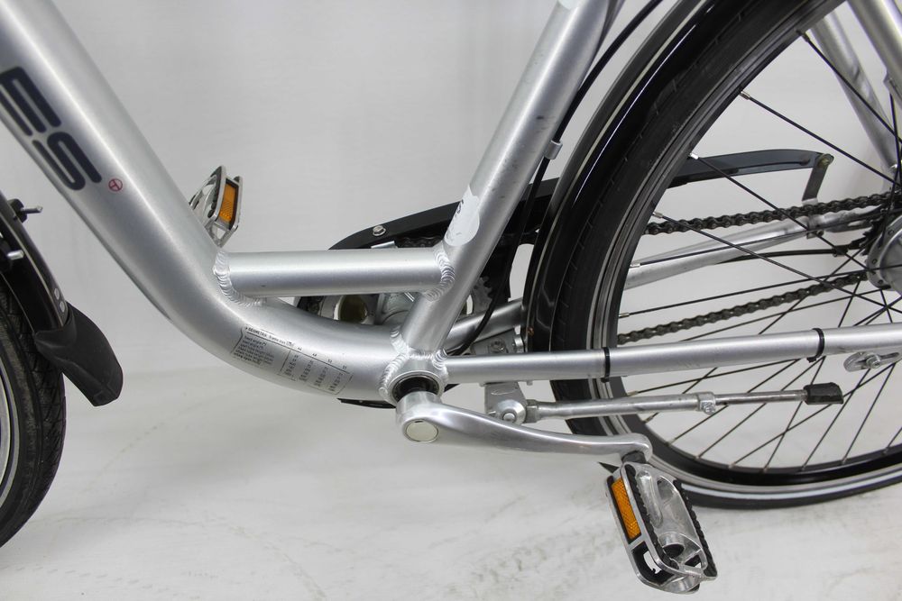Aluminiowy rower damski BICYCLES koła 28 8 biegów NEXUS