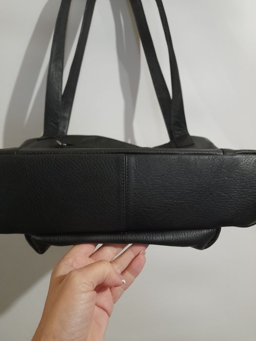 Чорна шкіряна сумка-тоут hand made Greenland