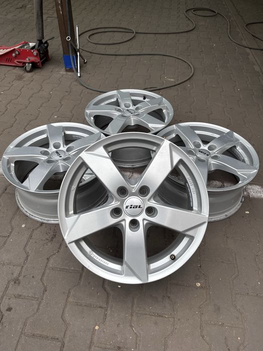R17 5/112 et39 j7 dia57.1 Rial Germany Skoda VW Шкода A5 A7 Golf гольф