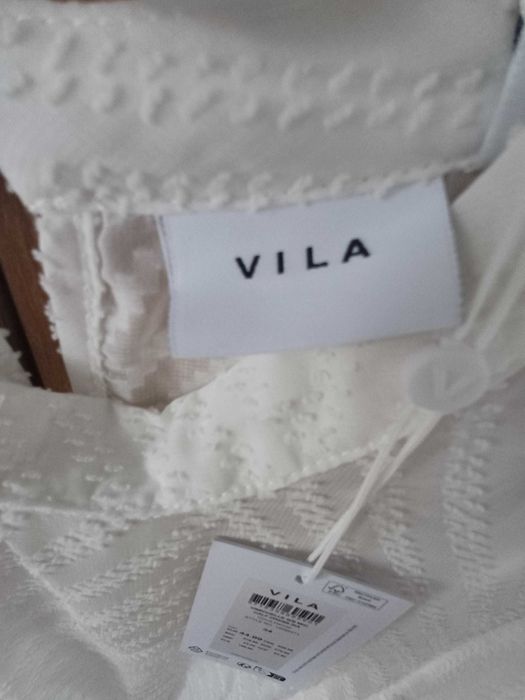 Biała, nowa elegancka sukienka r. 34