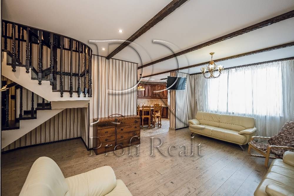 Продаж 6 кімн. дворівневої квартири вул. Анни Ахматової 30/ Позняки