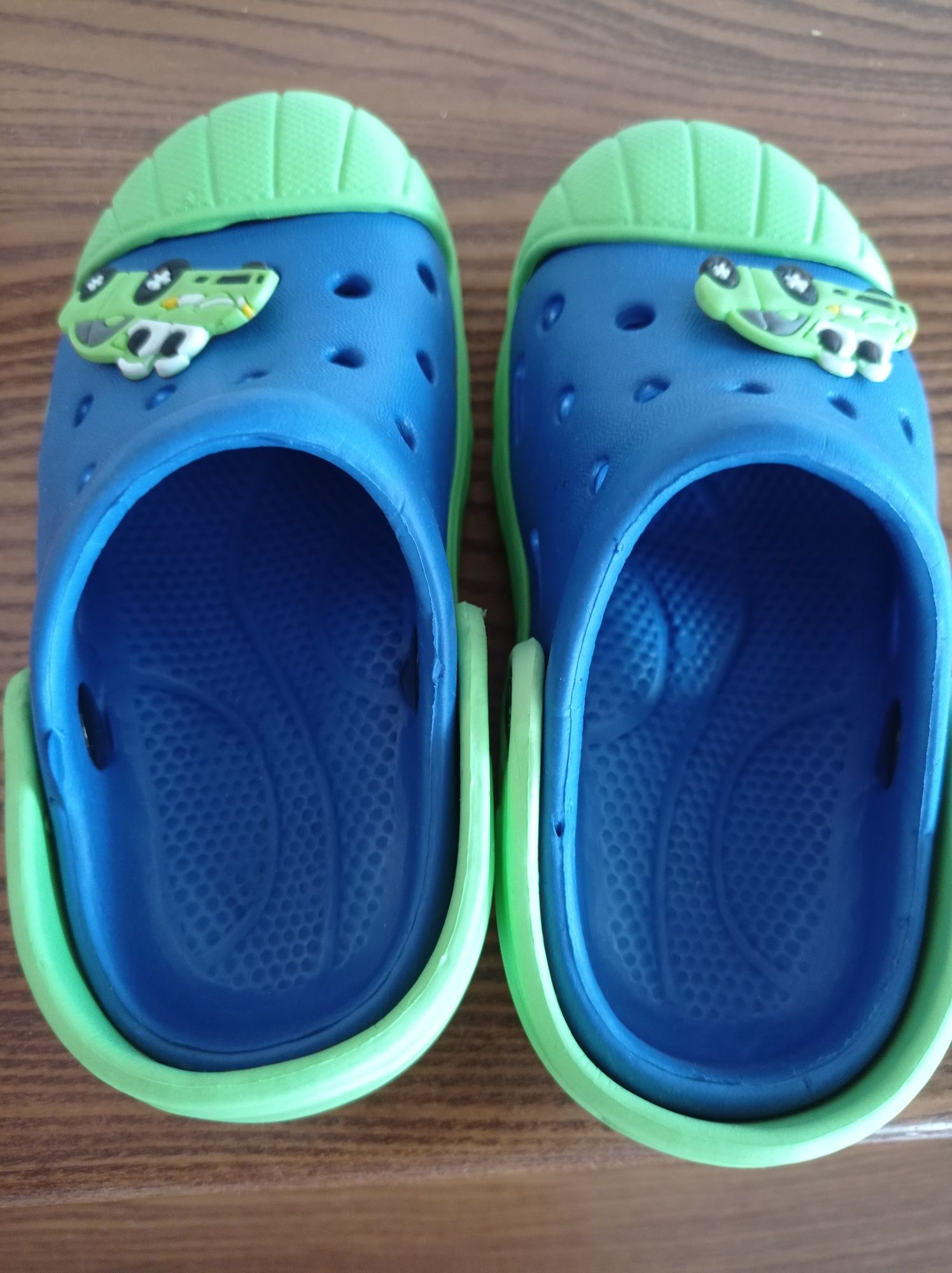 Crocsy zielono-niebieskie rozm 24