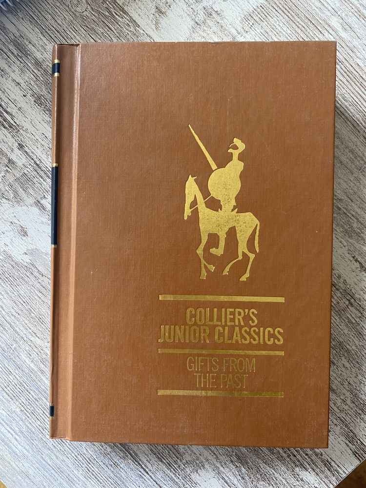 Coleção “Collier’s Junior Classic”
