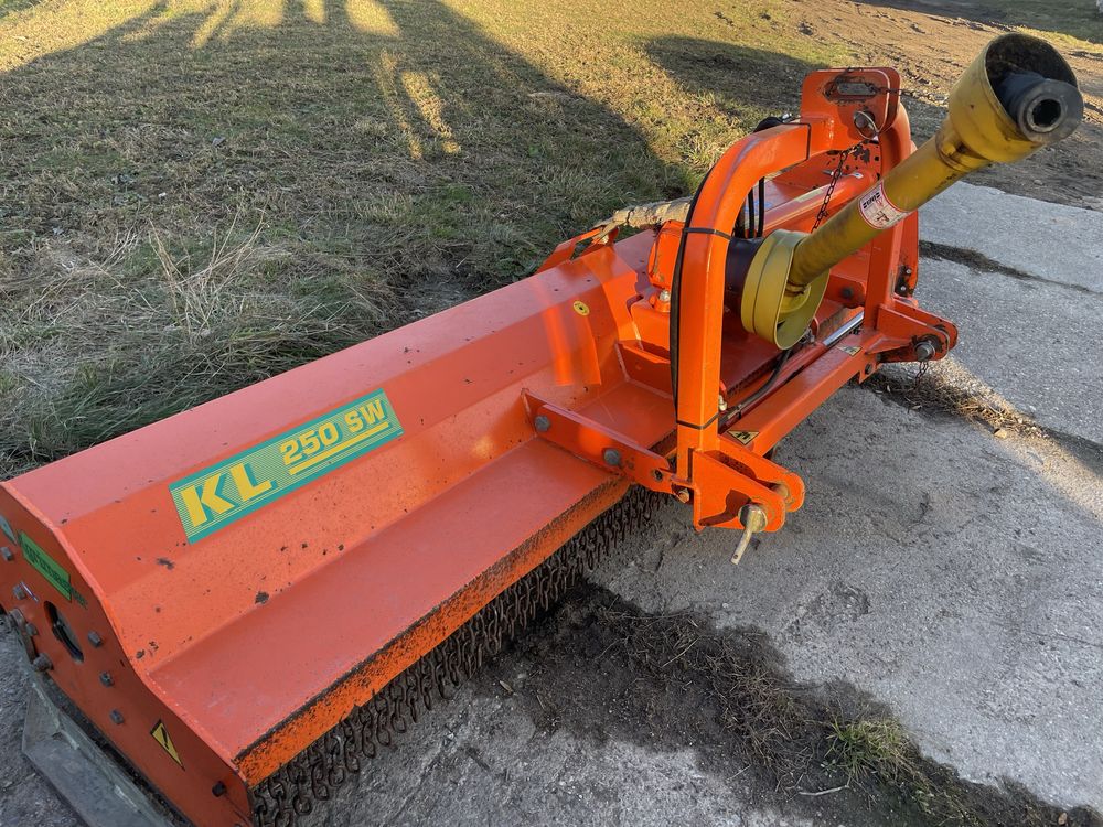 kosiarka bijakowa Agrimaster 250 mulczer szer 2,5m kuhn