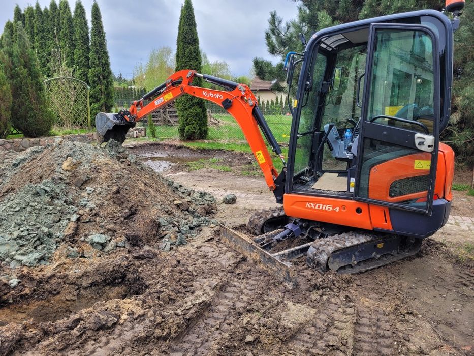 Usługi minikoparka, koparka, minikoparką, wykopy, roboty ziemne.