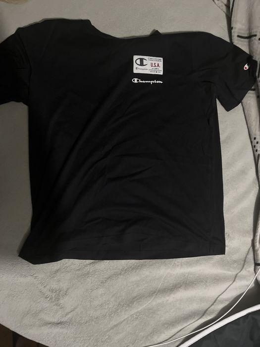 camisola preta da champion