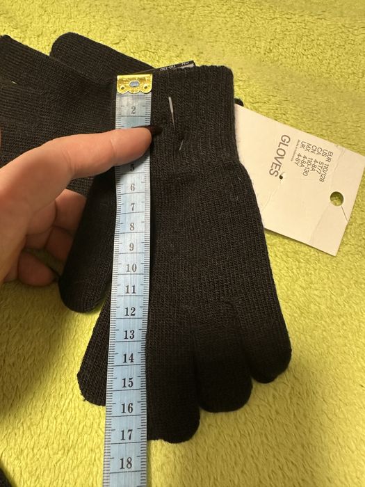 Набір перчаток  ,рукавички фірми hm 4-8