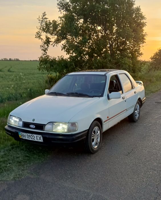 Продам Ford Sierra 1.8 бензин