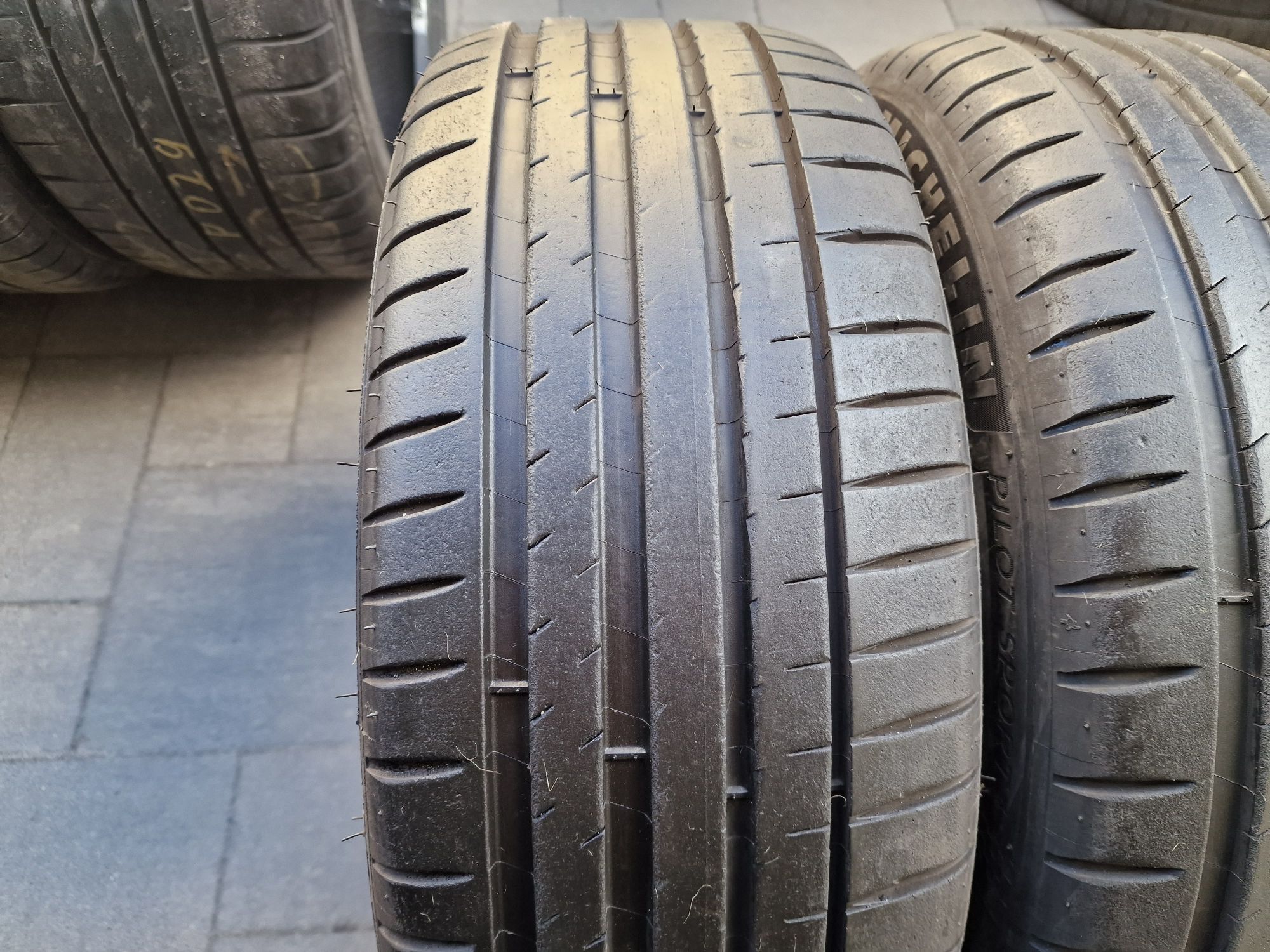Пара летних шин 215/45 R17 Michelin pilot sport 4
