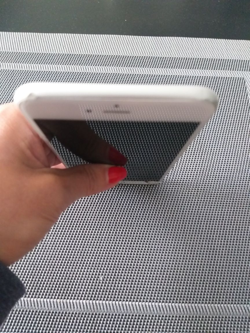 iphone 6S uszkodzony