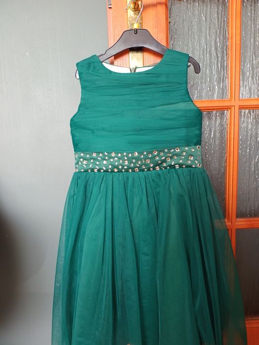 Неймовірно красиве плаття на випускний у садочок