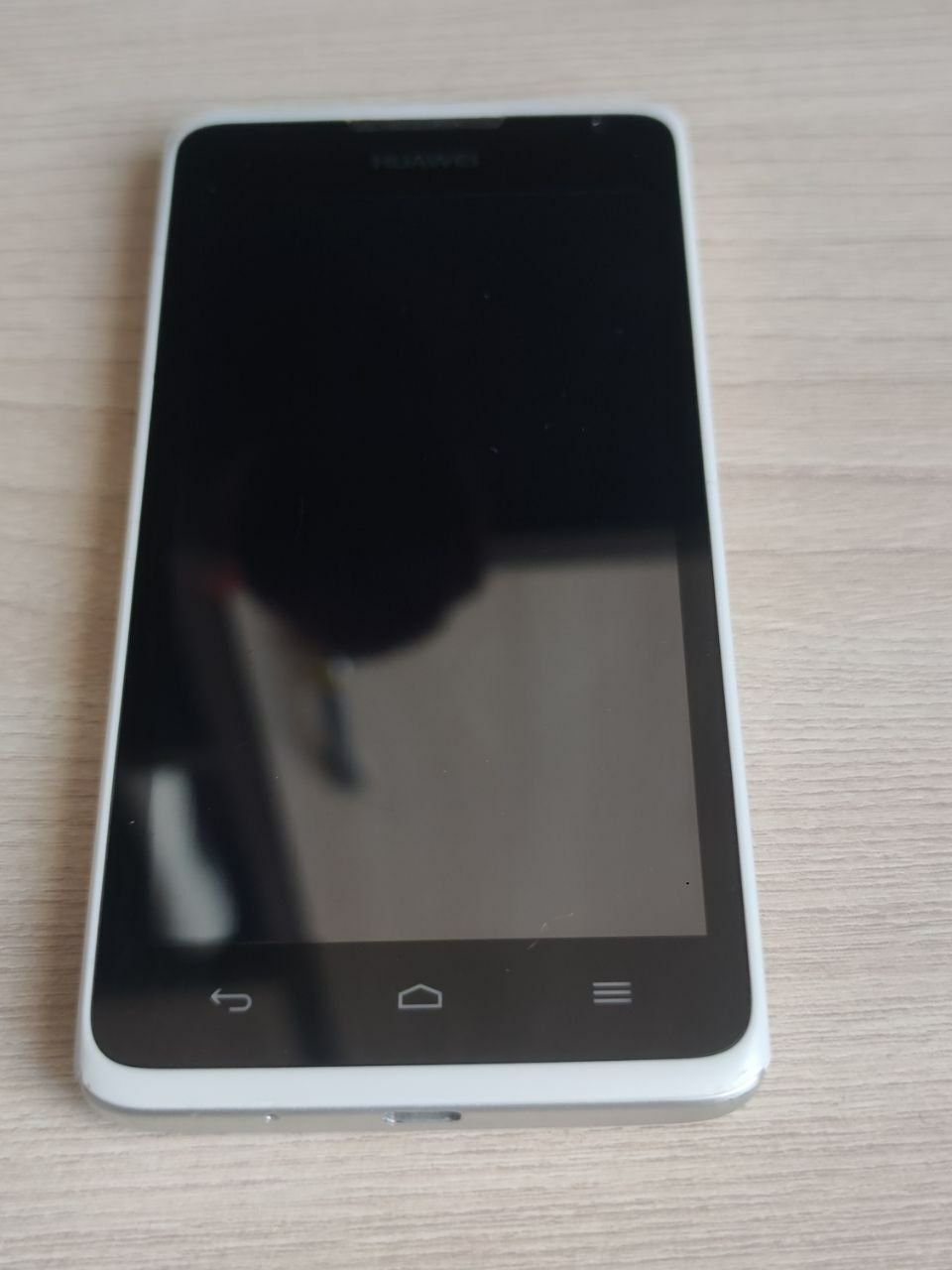 Смартфон Huawei Ascend Y530 в отличном состоянии