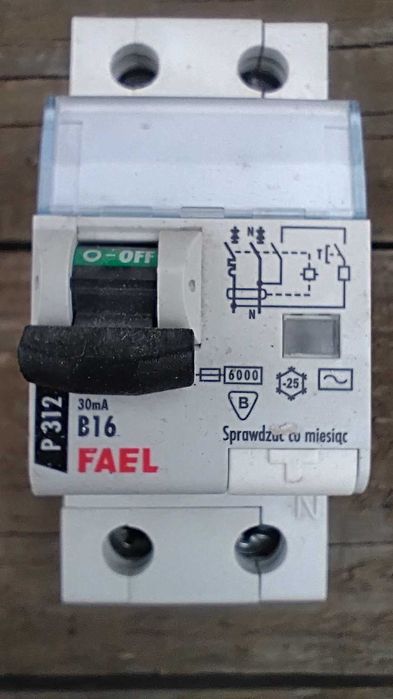 Bezpiecznik różnicowonadprądowy Fael B16 P312