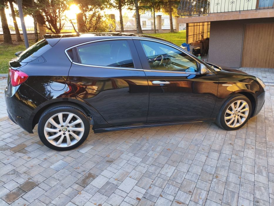 Alfa Romeo Giulietta 1.4T-Jet*BEZ WKŁADU*ŚLICZNA*Zadbana*BiXenon*PDC*