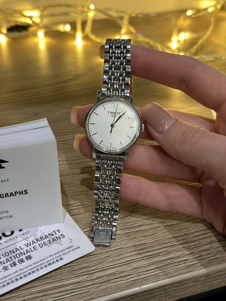 Жіночий годинник Tissot Quartz 30m