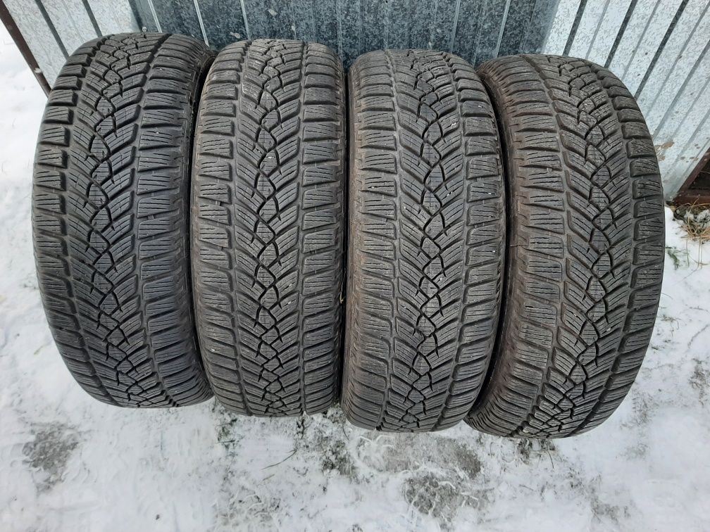 4 szt 205/60 r 16 Opony zimowe Fulda Kristall Control hp2