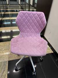 Krzesło fotel biurowy różowy Warszawa