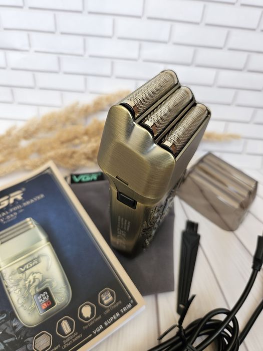 Електробритва VGR 349 шейвер гоління три леза професійна