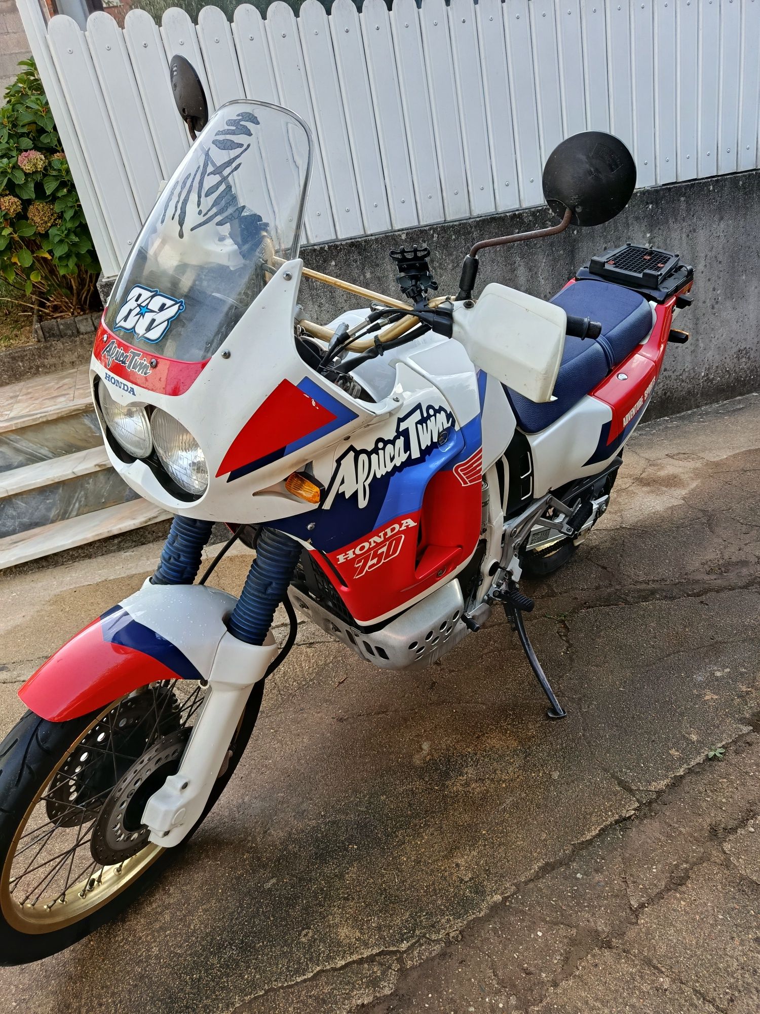Honda África twin XRV 750
