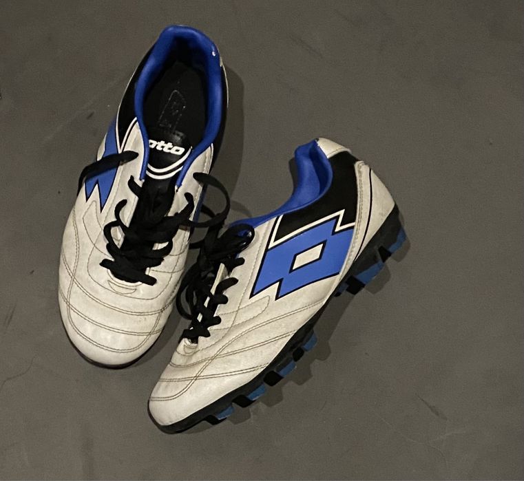 Chuteiras lotto 37 como novas